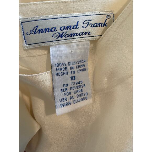 Anna and Frank Woman Silk Short Sleeve Shirt Cream 18 - Picture 5 of 5